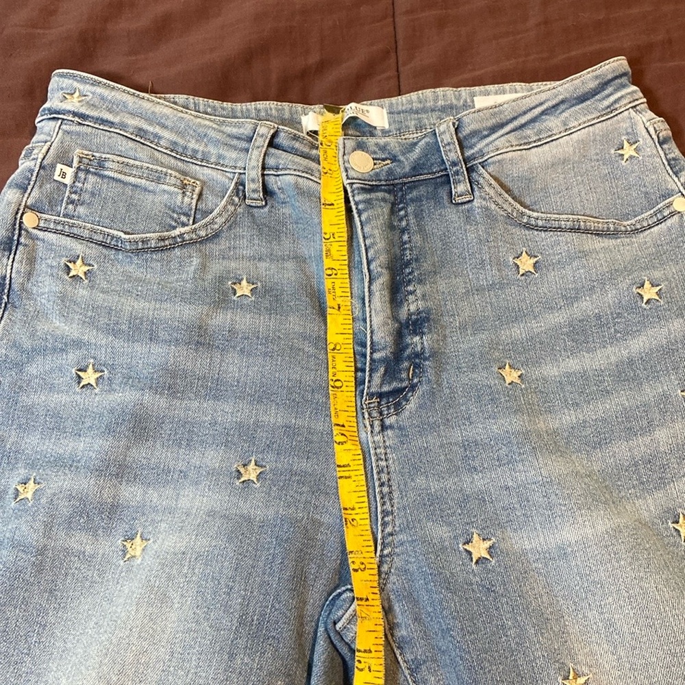 Skinny Fit Jeans by Judy Blue Brand. EUC! - Picture 10 of 16